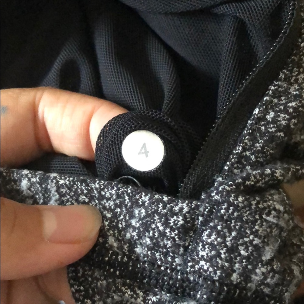 lululemon jacket - Picture 4 of 5